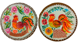 З петриківським розписом З петриківським розписом